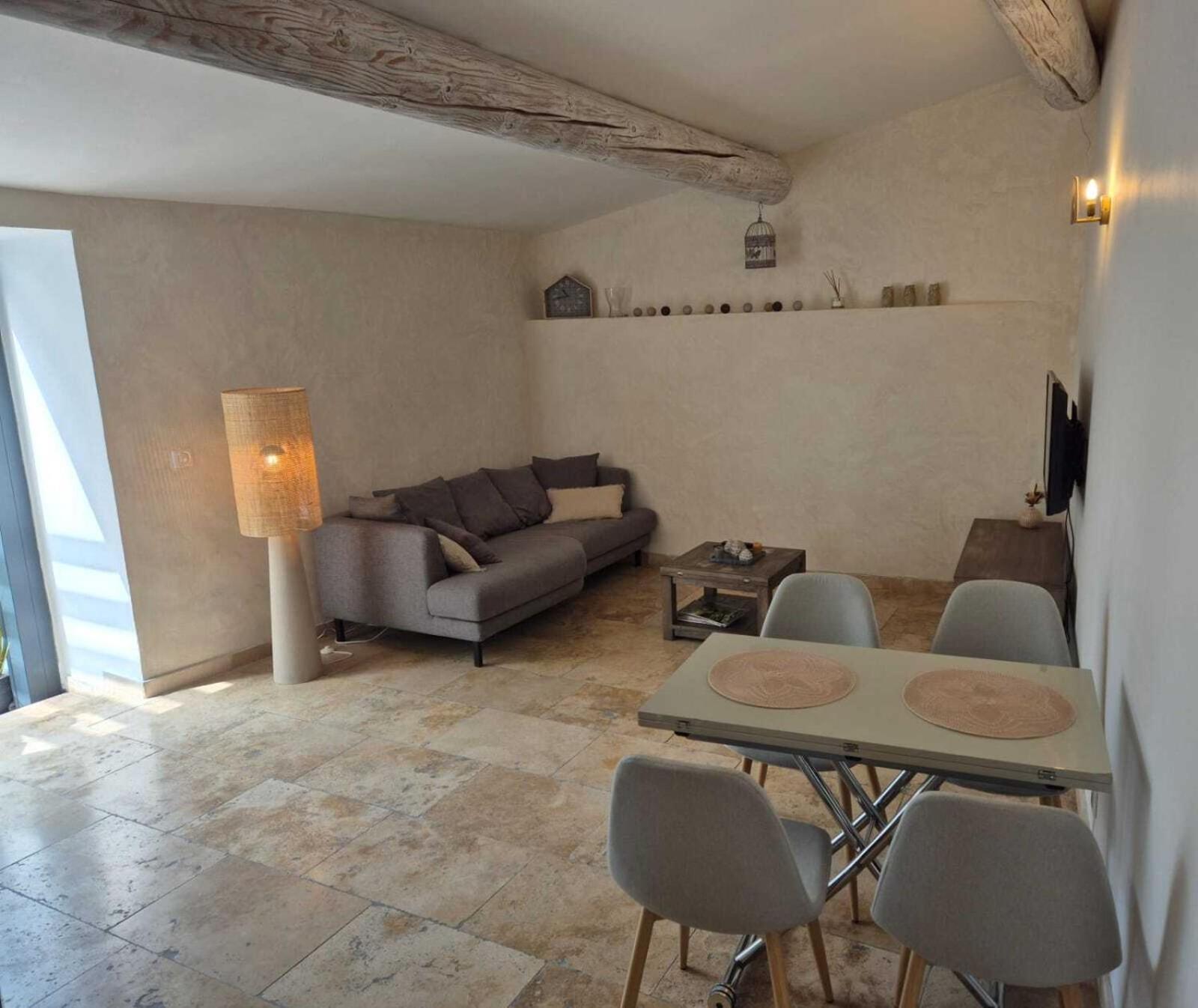 Nuit Etoilee Apartamento LʼIsle-sur-la-Sorgue Exterior foto
